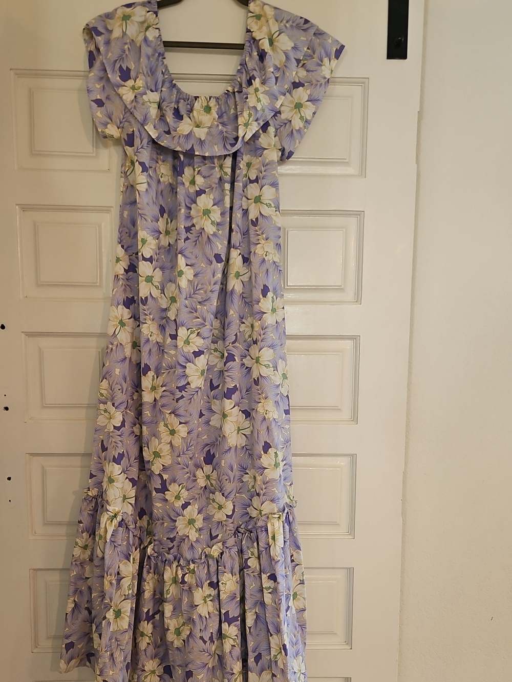 VINTAGE floral Lavender Ruffle Hibiscus FLORAL Maxi Dress - Picture 1 of 7
